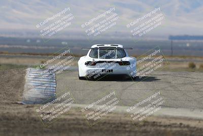 media/Oct-26-2025-CalClub SCCA (Sun) [[8ce1e69566]]/Group 4/Grapevine/
